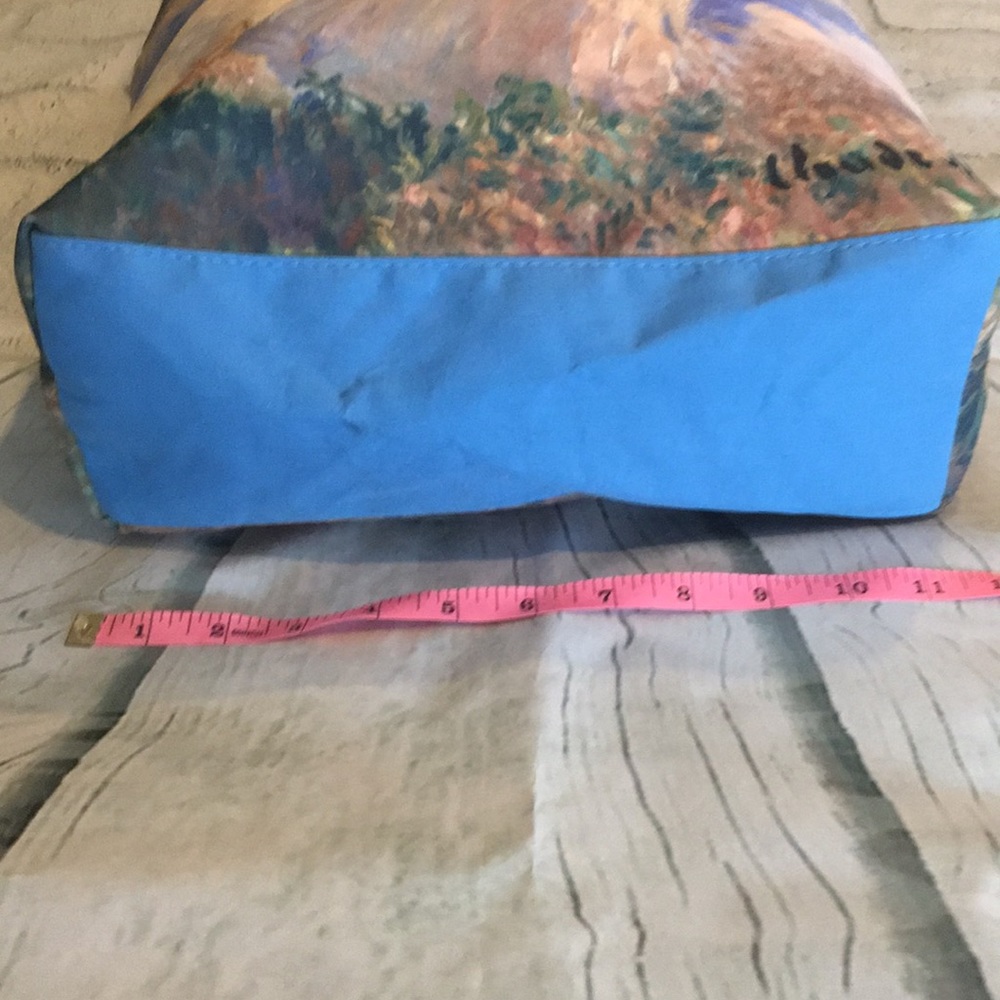 Claude Monet Tote View 3